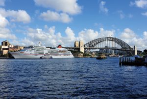 Auch der Besuch von Weltstädten wie Sydney und Hongkong spiegelt die Vielfältigkeit dieser Weltumrundung wider. Foto: Hapag Lloyd